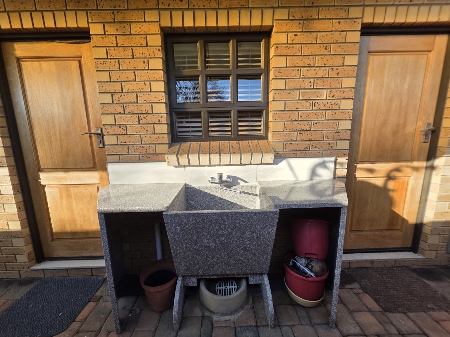 2 Bedroom Property for Sale in Jan Cillierspark Free State
